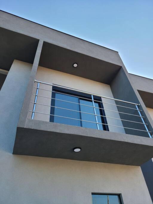 Linda Casa A 200M Da Praia Do Capricornio كاراغواتاتوبا المظهر الخارجي الصورة
